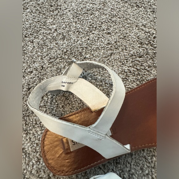 Steve Madden sandals 9 - Picture 4 of 4